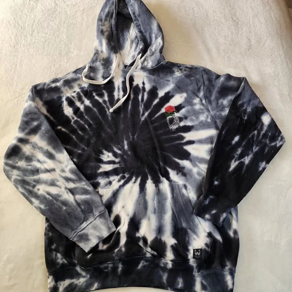 WXYZ Black Tie Dye Hoodie With Skelton And Rose Graphic Size Large